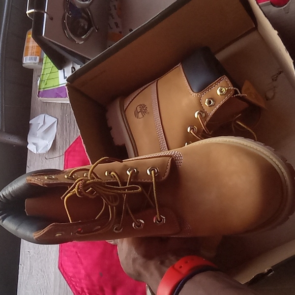 Timberlands - Picture 2 of 5